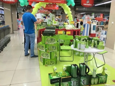 行在新疆(23)|石油產業(yè)下滑,油城克拉瑪依化妝品市場遭遇考驗